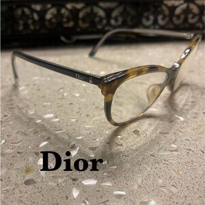 Dior Montaigne No17 Glasses